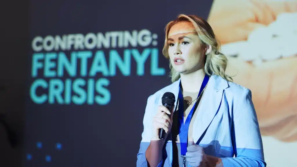 What is Fentanyl? | Understanding the Potent Opioid 5 confronting fentanyl